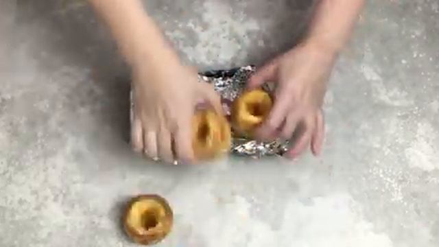 Запеченные яблоки с медом и корицей ? Как запечь яблоки с медом и корицей в духовке смотреть онлайн