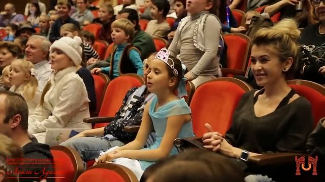 Новогодний детский праздник "Школа Снегурочек" 04.01.17 смотреть онлайн