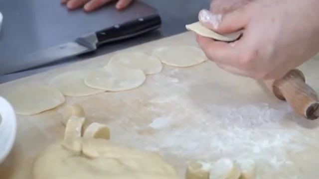 "Честная кухня" с Алексеем Марининым. "Честные" пельмени. смотреть онлайн