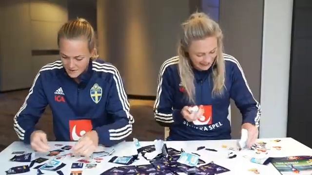 Magdalena Eriksson & Fridolina Rolfö - 2019 WC Panini card challenge смотреть онлайн