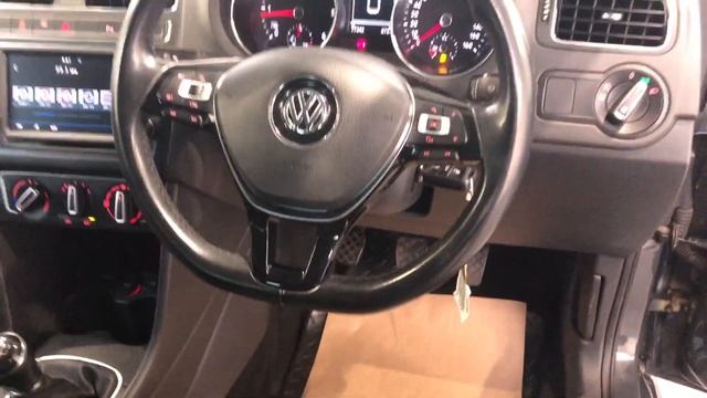 2015 (15) VOLKSWAGEN POLO 1.4 TDI 90 SEL 5DR смотреть онлайн