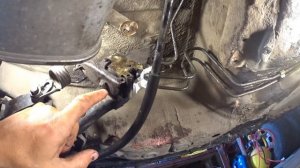 Проваливается педаль тормоза? Удаление колдуна без прокачки. Регулятор тормозных усилий