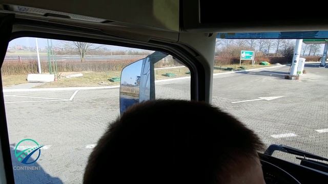 Заезд на заправку, паркование. Код95 смотреть онлайн