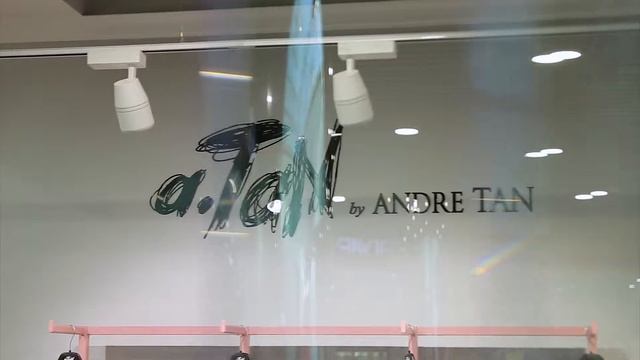 Андре Тан у ТРЦ "Оазис"! (26.05.2018) смотреть онлайн