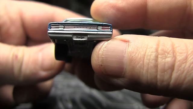 Johnny Lightning : 1970 Dodge Super Bee : Let's Crack it! смотреть онлайн