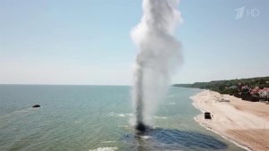 В Мариуполе саперы применили новый метод при разминировании акватории и пляжа