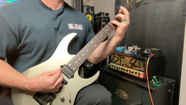 Ibanez Prestige RG with DiMarzio Pickups (at Replay Guitar Exchange) смотреть онлайн