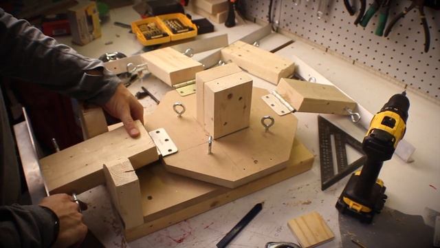 How to make a 4 color screen printing press | I Like To Make Stuff смотреть онлайн