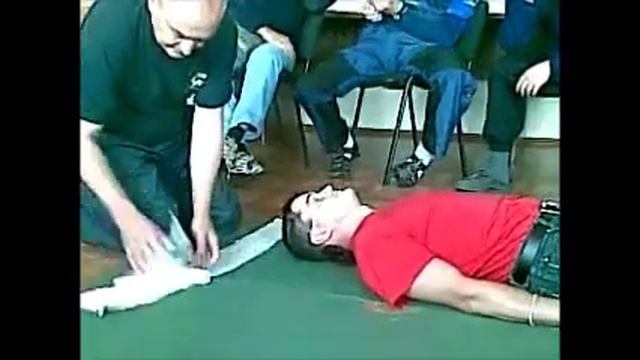 Шапочка Гиппократа.Наложение повязки при ранении головы. смотреть онлайн