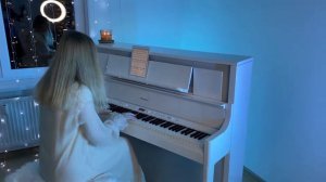 Руки вверх - Лишь о тебе мечтая (на пианино)