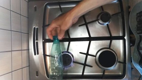 ЛАЙФХАК. Как уменьшить бутылку. Увлекательная физика. LIFEHACK