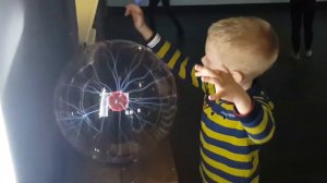 Экспериментариум. Электрический шар