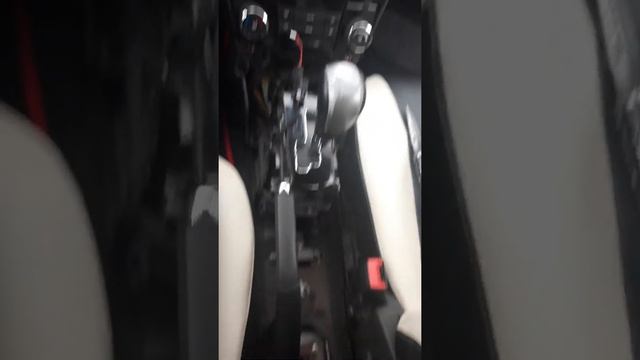 Снимаем центральную консоль между сидений Шевроле Круз смотреть онлайн