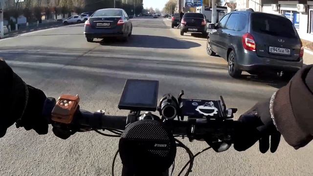 По городу на электровелосипеде (дорожные ситуации)