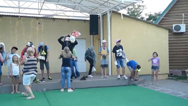 День Любви. Игровая программа "Парочки ТВИКС" 14. 07. 2017 / Солнечная соната/Кирилловка смотреть онлайн