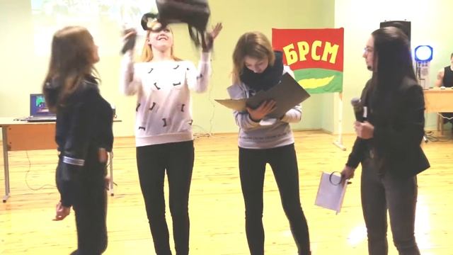 ШКОЛЬНИКИ смотреть онлайн