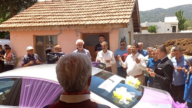 Турецкая свадьба. Жених забирает невесту из родительского дома. смотреть онлайн