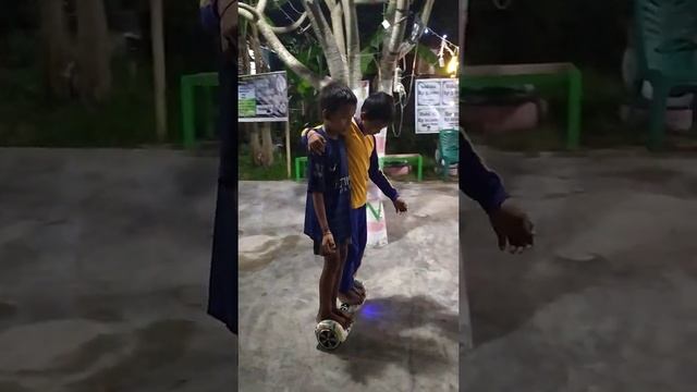 Hoverboard смотреть онлайн