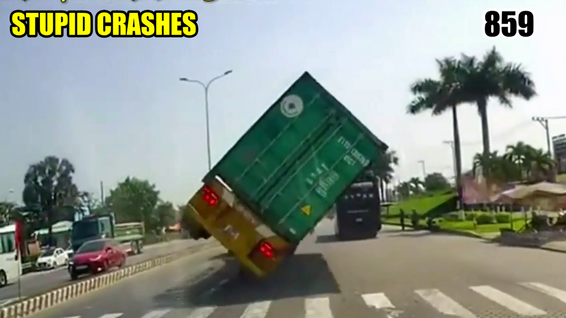 Подборка аварий и дтп на видеорегистратор. 22 02 24 смотреть онлайн