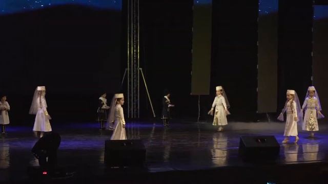 Адыгский танец "Зафак" школа танцев "Империя" смотреть онлайн