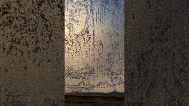 Мороз нарисовал на оконном стекле смотреть онлайн