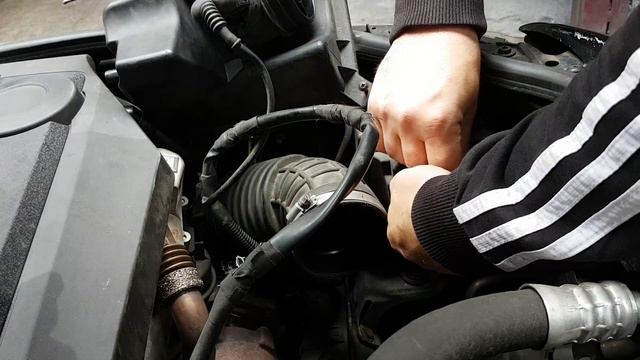 Schimbare Bec XENON La Audi A4 | D1S | OSRAM