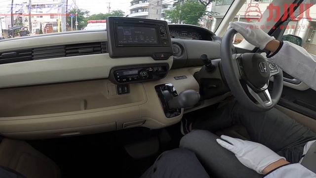 大人気2代目N-BOX！使い勝手抜群で女性にも！【Honda N-BOX G・EX Honda SENSING】 смотреть онлайн