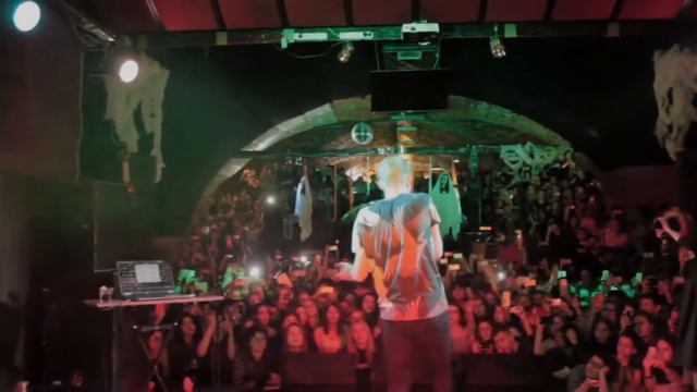 НАЙТИВЫХОД | Черное Красное Белое смотреть онлайн