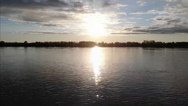 Ярославль сегодня. Пряничный домик. ;Утро на Волге. смотреть онлайн