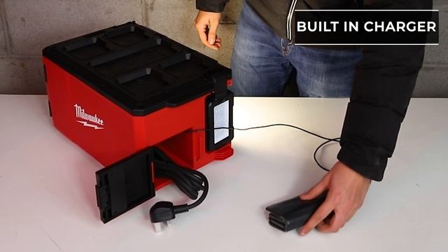 Milwaukee 18V Packout Area Light & Charger | M18 POALC-0 | Features смотреть онлайн