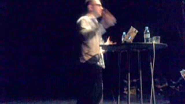 Cory Doctorow speaks at Aula 16/06/2006 смотреть онлайн