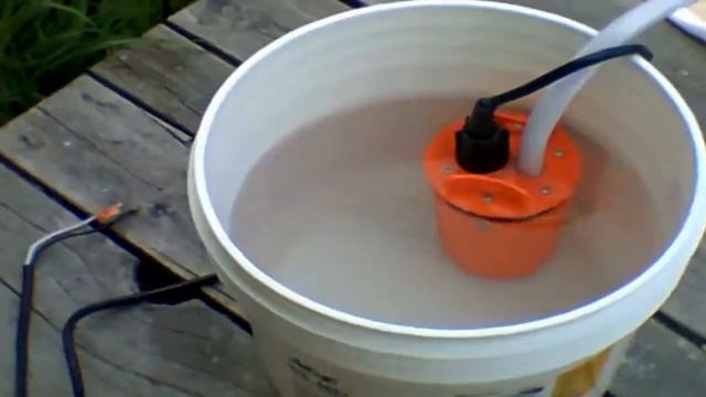 12 Volt DC Submersible Deep Well Water Pump смотреть онлайн