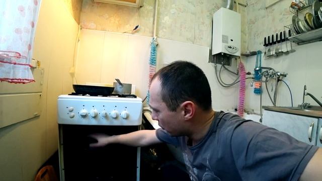 Не пускают в Магазин за ПРОДУКТАМИ без КОДА! Начал печь хлеб в квартире! смотреть онлайн