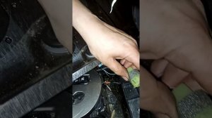 снять подлокотник Санг йонг Рекстон 2-3