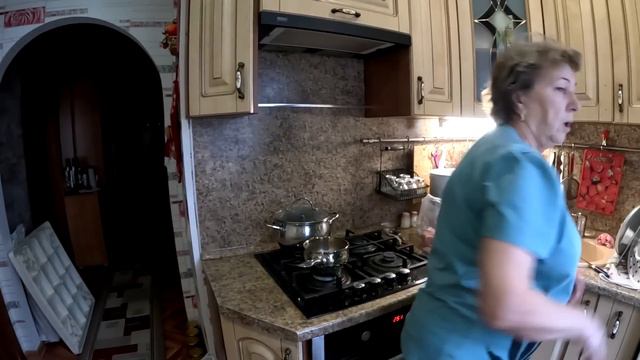 У Мамы Готовим МАНТЫ смотреть онлайн