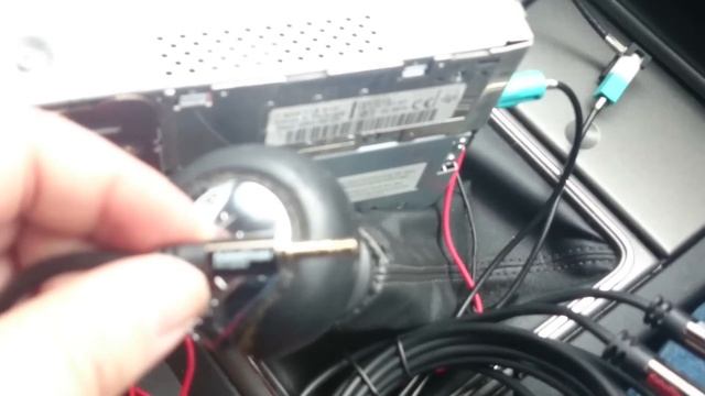 iSimple IS31 FM Modulator fitting with CDC 40 Opera (Vauxhall Vectra) смотреть онлайн