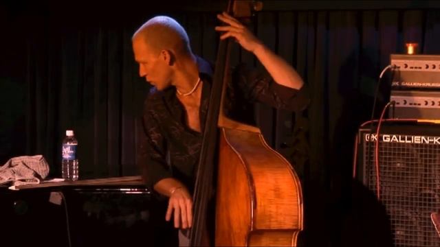 Avishai Cohen - 'Nu Nu' Live (Blue Note New York, 2006) смотреть онлайн