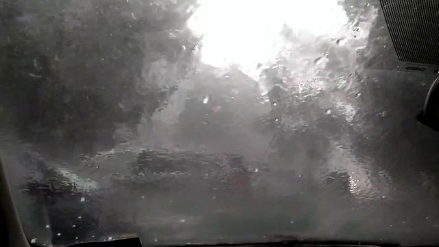 City in June) Град в июне) смотреть онлайн