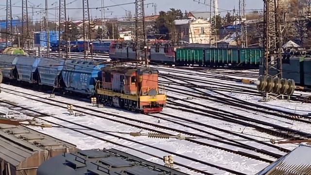 ВЛ80с-???/??? и ЧМЭ3т-7063. Станция Тихорецкая.