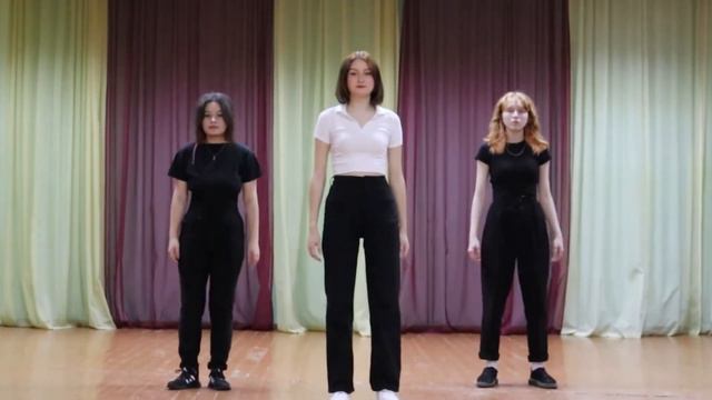 «Творческая личность года» Давыдова Софья 11 класс смотреть онлайн