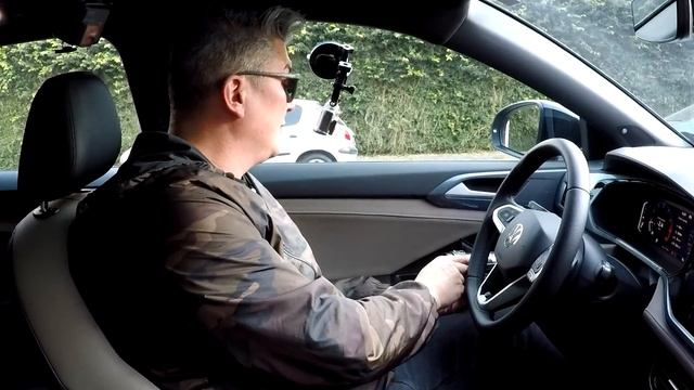 VW Taos - CHEGA DE DÚVIDAS! É MELHOR QUE O COMPASS OU NÃO? EU RESPONDO! - A Roda #291 смотреть онлайн