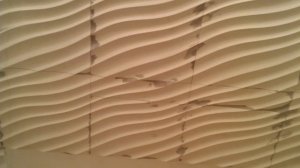 В чем сложности монтажа гипсовых 3Д панелей?