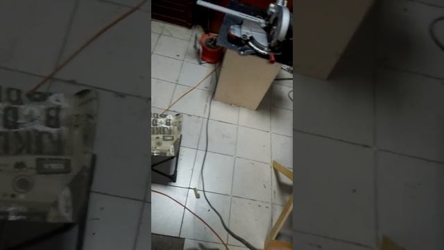 Einhell TH-VC 1930 SA или Karcher WD 3 (MV 3) P 1.629-880 смотреть онлайн