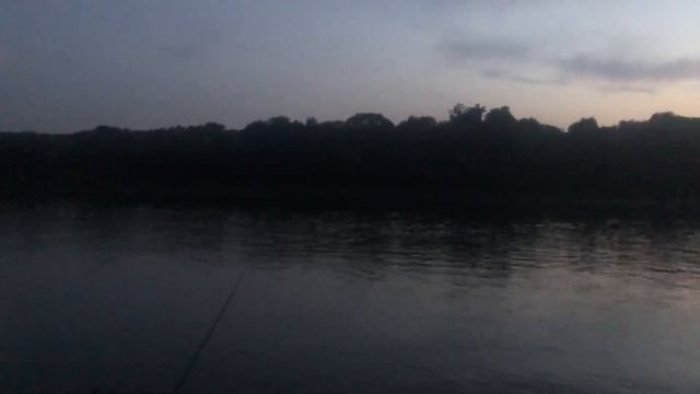 Ночная рыбалка осенью на Крупного леща/ Река Ока\ конец сентября смотреть онлайн