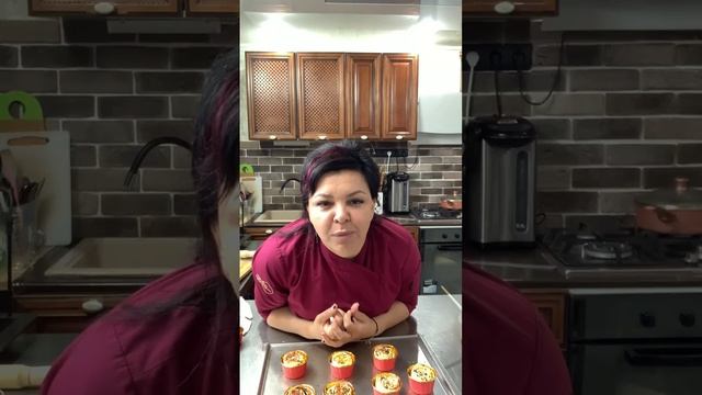 Готовим выпечку "кексик персик" | Ксюша Лобачева смотреть онлайн