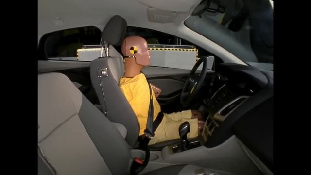 2012 Ford Focus side IIHS crash test смотреть онлайн