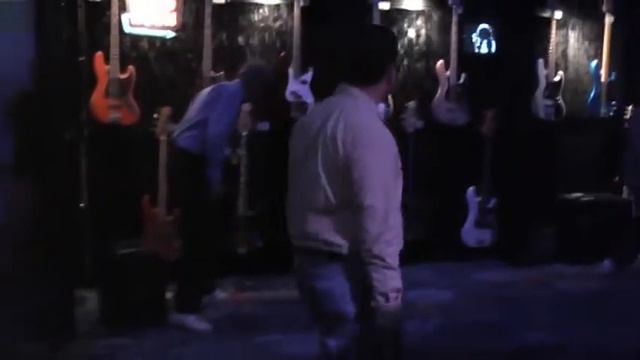 2009 Kickoff Event | Fender® Road Worn™ Series | Fender смотреть онлайн