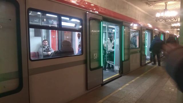 Новый поезд Петербургского метро — Балтиец (05.12.22) смотреть онлайн