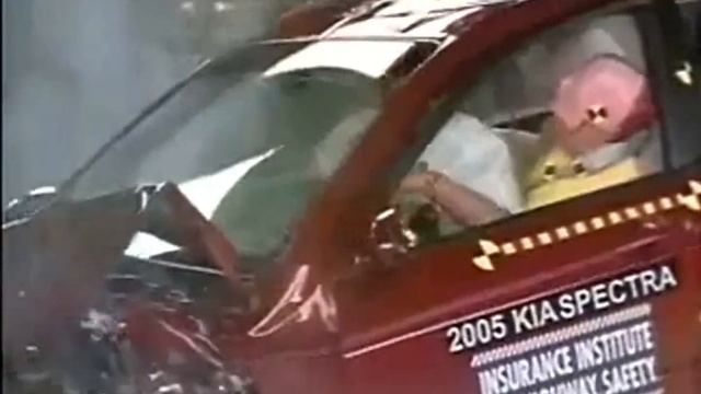 Kia Cerato / Forte / Spectra 2008 - Crash Test Kia Cerato 2008 ??? #kia #kiacerato #cerato #sedan