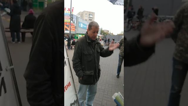 Предвыборный сход кандидатов в ЗАКС от Василеостровцев у метро Приморская смотреть онлайн